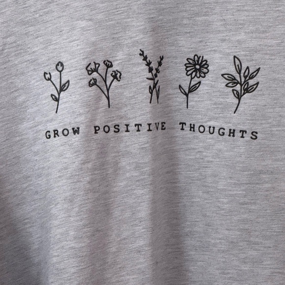 Floral Graphic Sweatshirt SHEIN - Picture 2 of 2